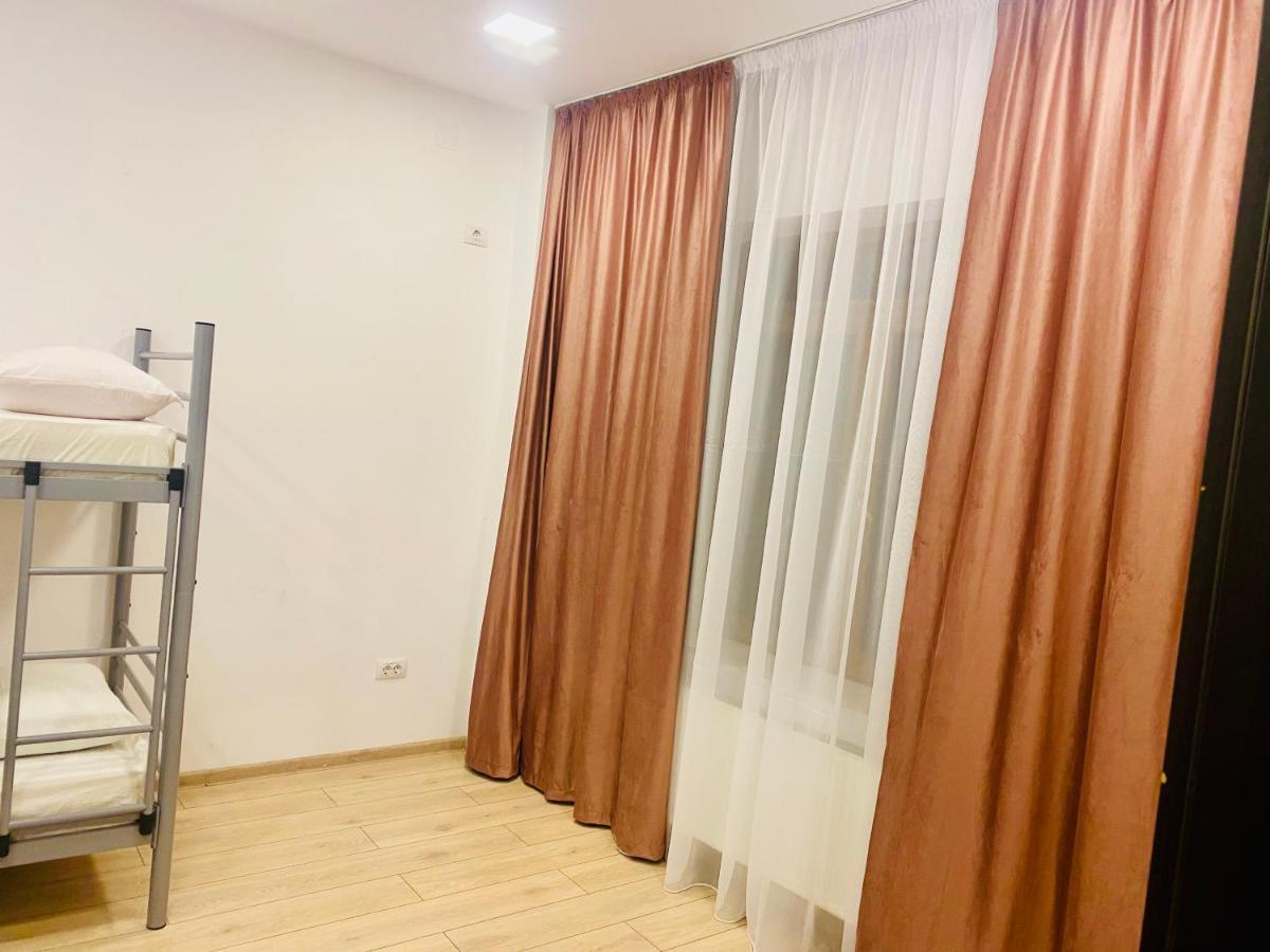 Хостел Cazan House Бухарест Экстерьер фото