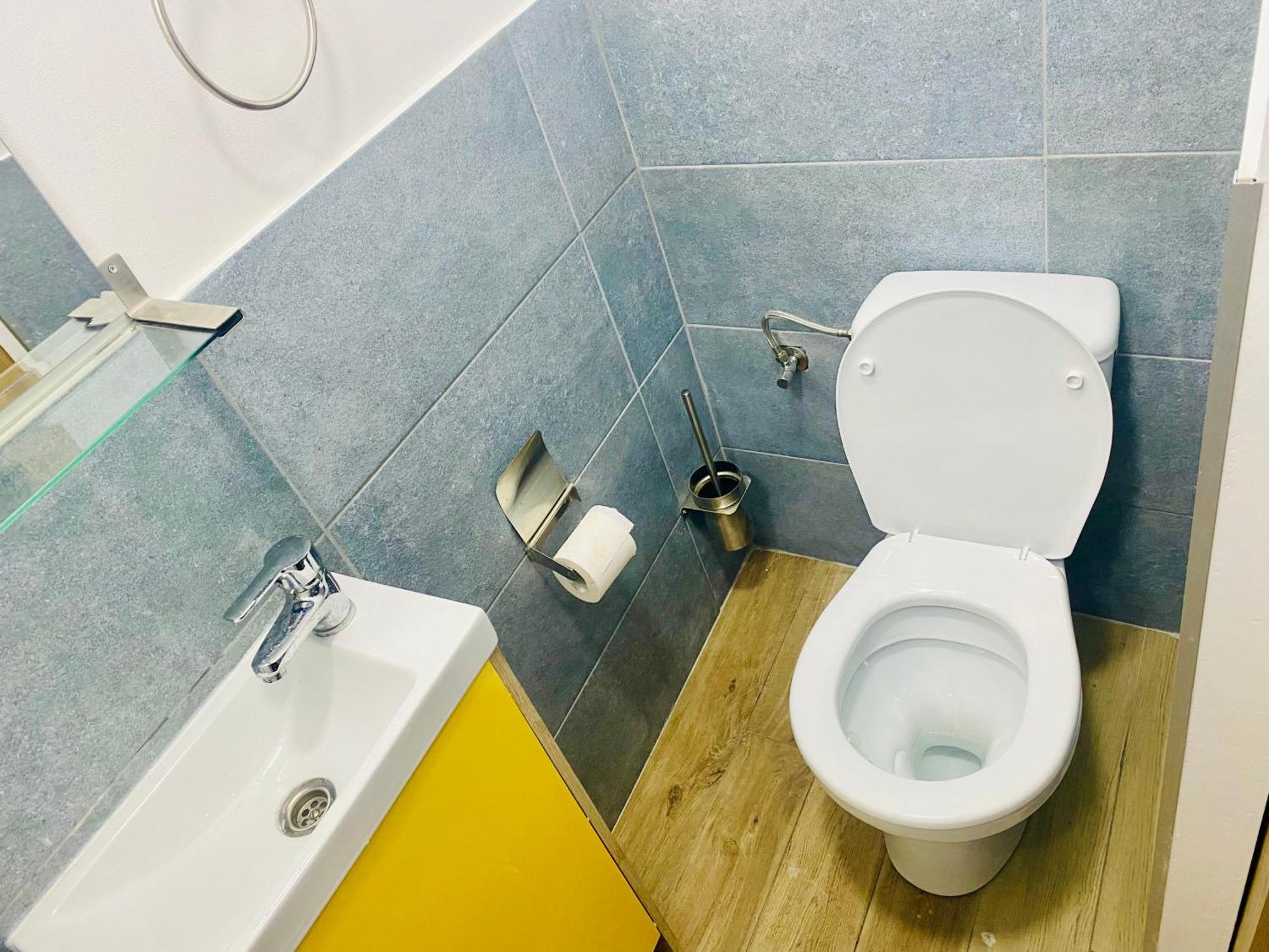 Хостел Cazan House Бухарест Экстерьер фото